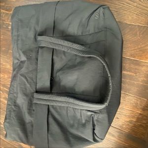 Lululemon | On My Level Duffle Black 16.5x 7.5 c 16